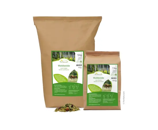 PerNaturam Waldweide 3kg: Mischung aus Laub, Rinden und Beeren zur natürlichen Ergänzung der Pferdefütterung. Bei imFUTTERSACK in der Schweiz.